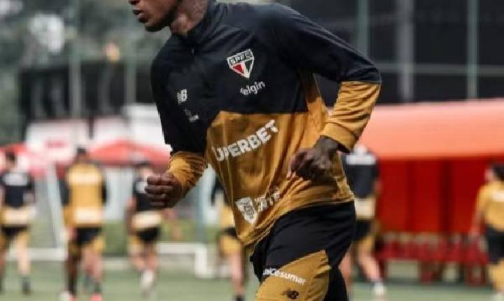 Arboleda treina com o elenco do São Paulo; Calleri ainda é dúvida