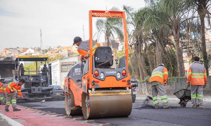 Barueri recapeia vias do Centro e Maria Helena