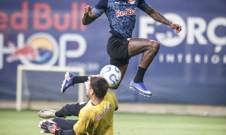 Bragantino faz treino tático e encerra preparação para enfrentar o Mirassol