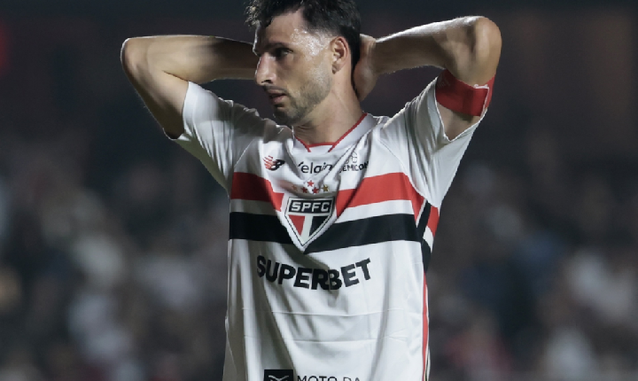 Calleri e os cartões: atacante lidera São Paulo com 11 amarelos e suspensões em jogos importantes