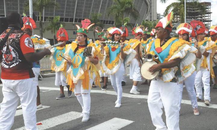 Carnaval 2026:  veja o que abre e o que fecha em Barueri
