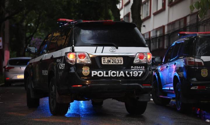 Conheça o núcleo da Polícia de SP que combate crimes na internet