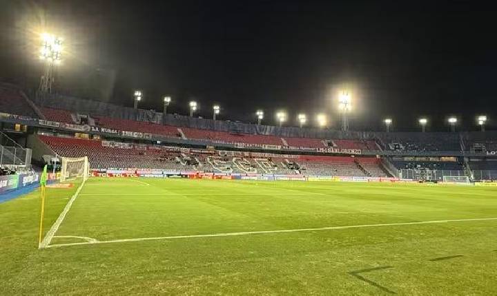 Conmebol toma medida após Cerro Porteño encurtar largura do campo para enfrentar Palmeiras