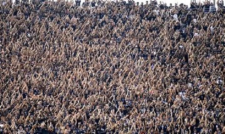 Corinthians joga o segundo tempo com um a menos, vence o Vasco e deixa a zona do rebaixamento do Brasileirão