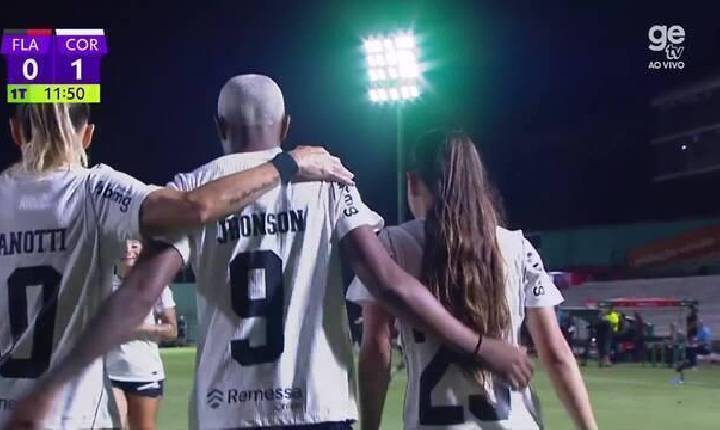 Corinthians vence o Flamengo e retoma a liderança do Brasileirão Feminino