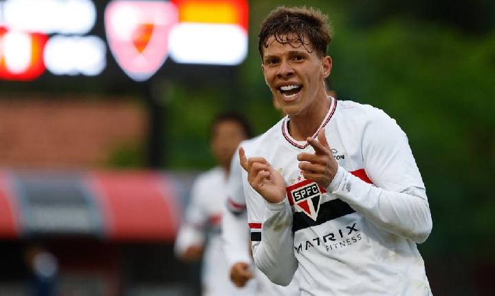 Cotia na fila: veja quem pode ganhar espaço após mudanças no São Paulo