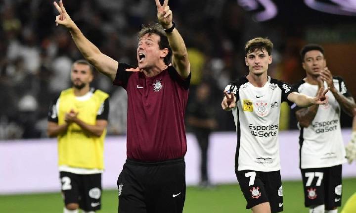 De classificações a jogadores recuperados: os dois meses de Fernando Diniz no Corinthians