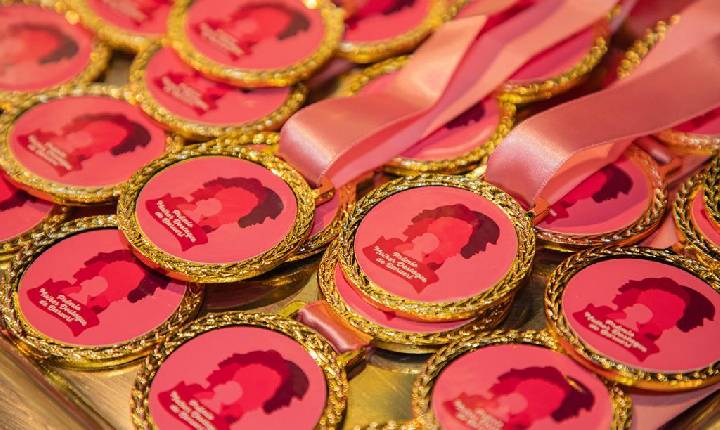 Emoção, homenagens e valorização feminina marcaram a 7ª edição do Prêmio Mulher Destaque Barueri