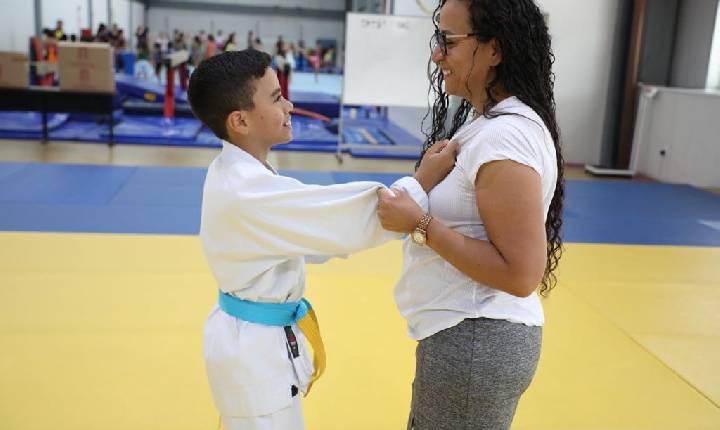 Esporte em Barueri fortalece laços entre mães e filhos e promove qualidade de vida