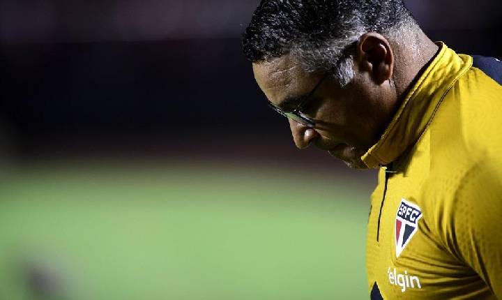 Exagero? Injustiça? O que o São Paulo pensa sobre as vaias a Roger Machado mesmo em vitórias