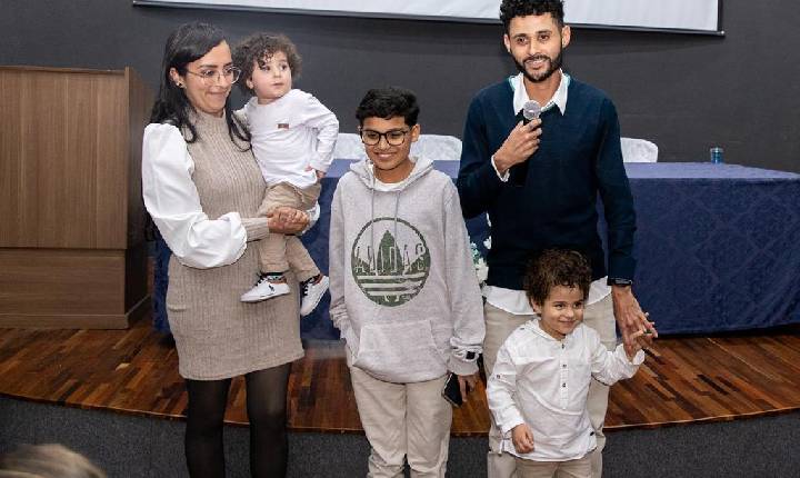 Formaturas do Famílias Fortes e do ACT lotam auditório da Secretaria de Educação