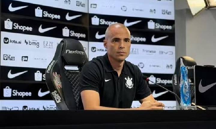 Julio Cesar protege o elenco e quer combater vazamentos no Corinthians: 