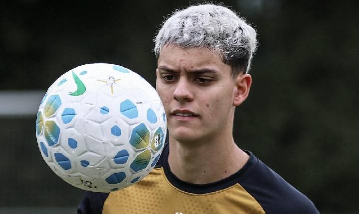 Lucca sofre acidente de carro após treino do São Paulo e tem fratura na mandíbula