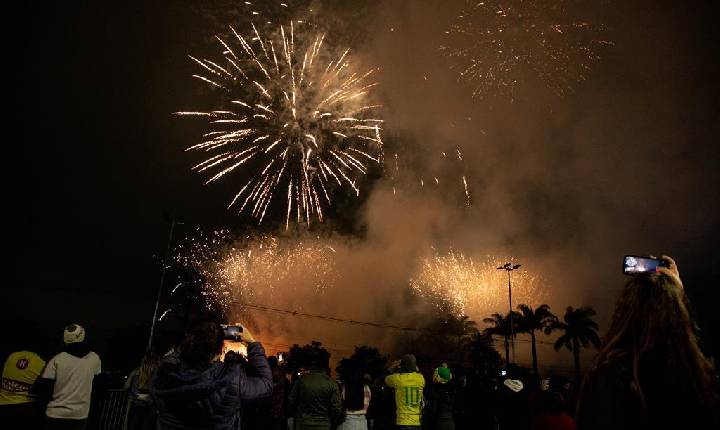Lucy Alves e queima de fogos encerram o Arraiá Barueri 2026