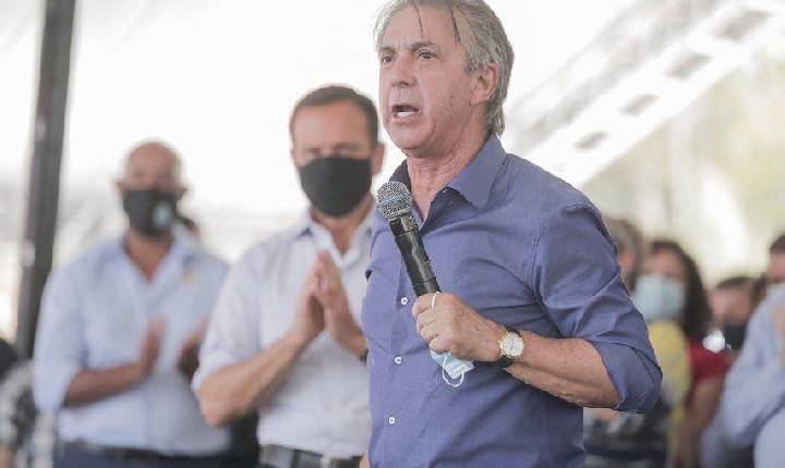 O Ex-Prefeito de Barueri, Rubens Furlan, acabada de anunciar que o “Hospital Regional Rota dos Bandeirantes” vai se chamar “Rubens Furlan Júnior”
