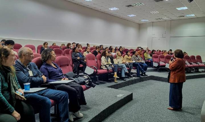 Palestra mobiliza profissionais da saúde para campanha Junho Vermelho em Barueri