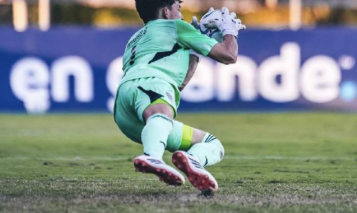 Palmeiras negocia contratação de goleiro da Venezuela para a base