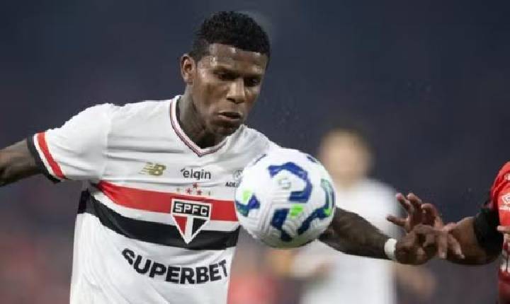São Paulo espera volta de Arboleda na próxima semana e vê janela como opção para decidir futuro