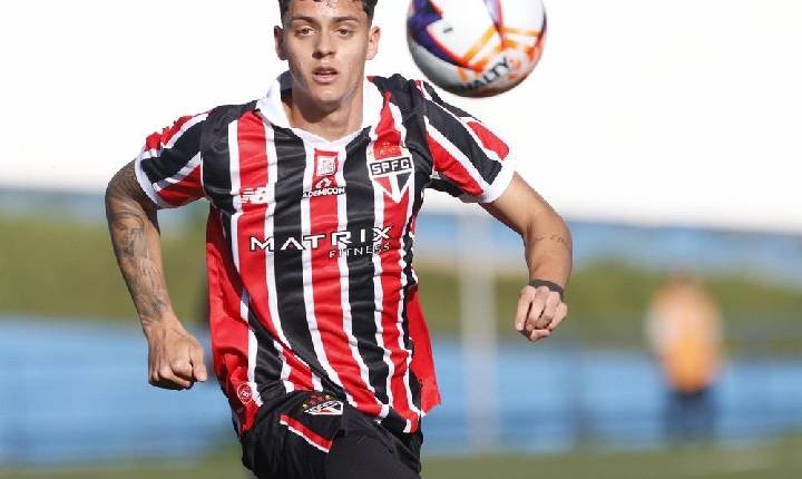 São Paulo usa pausa para a Copa para acelerar integração de jovens ao profissional