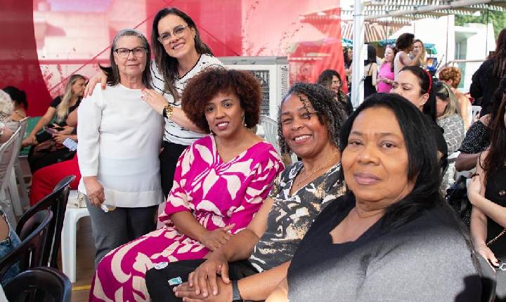 Secretaria da Mulher de Barueri certifica alunas de 14 cursos de qualificação profissional