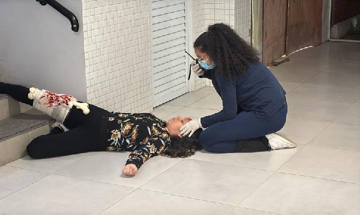 Trabalho de conclusão vira simulação de emergência em escola técnica de Barueri