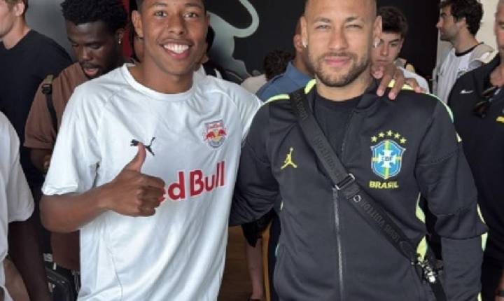 Treinando no mesmo CT da Seleção, meia do Bragantino encontra Neymar: 