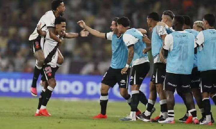 Vasco elimina o Fluminense pela 10ª vez no século e tem o dobro de classificações sobre o rival