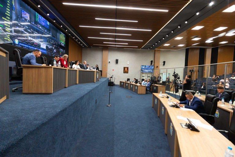 Câmara garante atendimento de saúde especializado a idosos