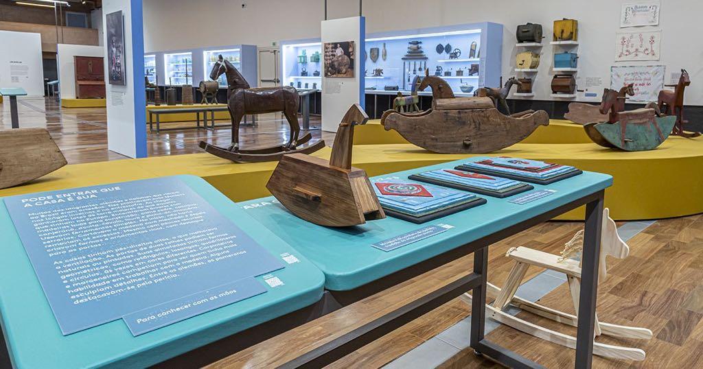 Exposição no Museu do Ipiranga destaca objetos do dia a dia produzidos por imigrantes europeus
