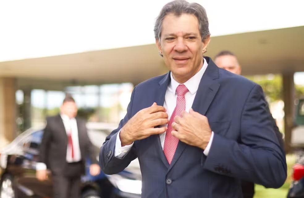 Governo discute cortar gastos com Fundeb e benefícios fiscais para rever alta do IOF