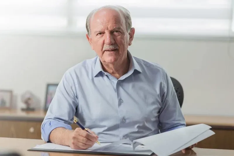 Com foco na Educação, prefeito Beto Piteri anuncia melhorias em escolas de Barueri