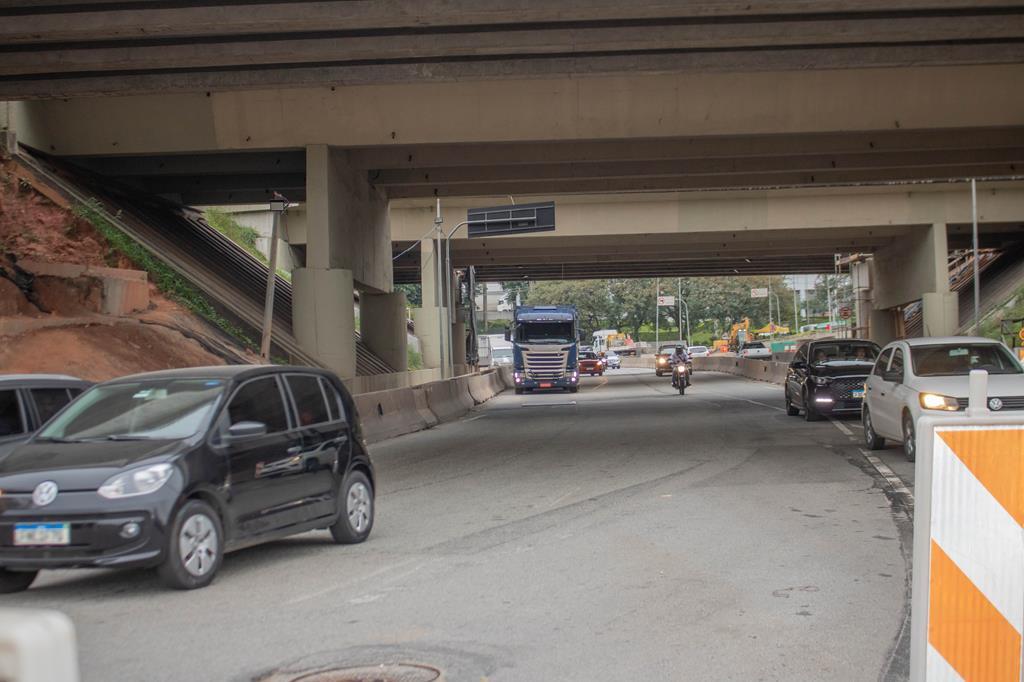 Obras ViaOeste: Avanço na duplicação das marginais em Barueri exige alteração no tráfego em Alphaville