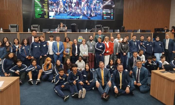 A Câmara Municipal de Barueri retomou suas atividades na manhã desta terça-feira (05) no comando do Presidente da Casa Wilson Zuffa (Republicanos)