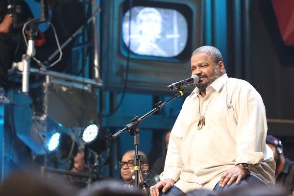 Arlindo Cruz, cantor, compositor e multi-instrumentista, morre no Rio
