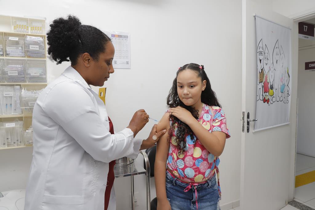 Barueri realiza vacinação contra febre amarela, HPV e sarampo neste sábado (30)