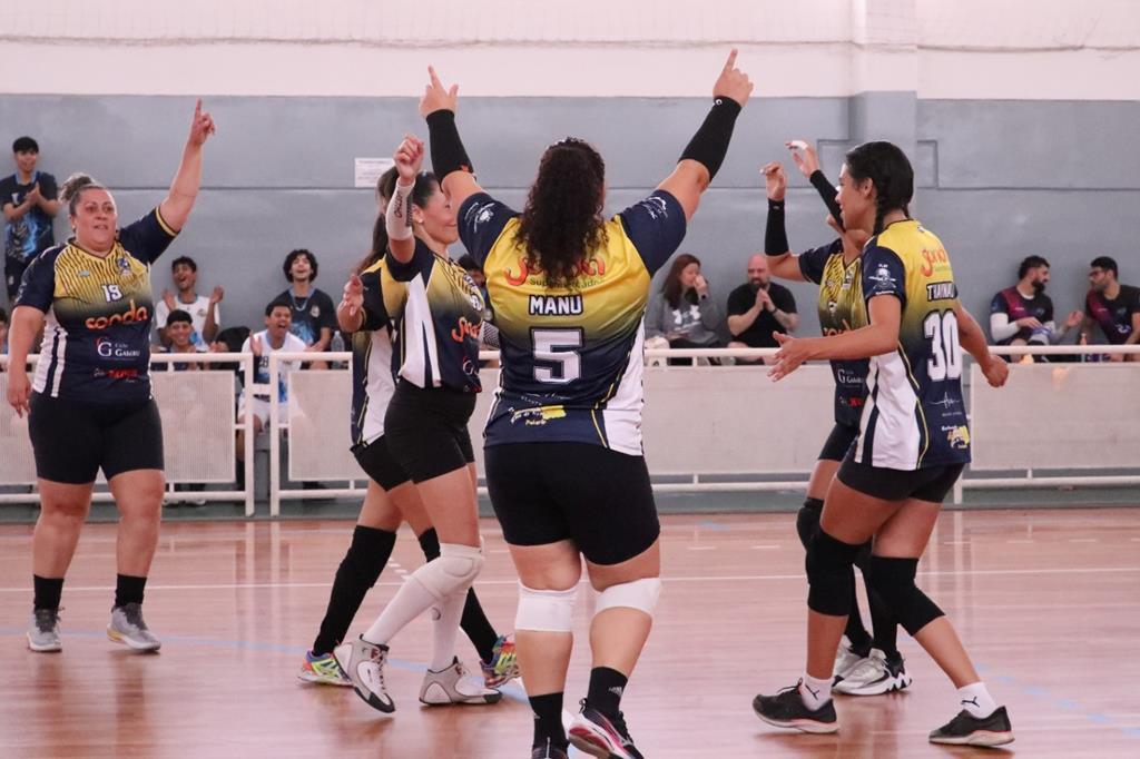 Guardians, Cagliari e tríplice liderança no Vôlei de Barueri