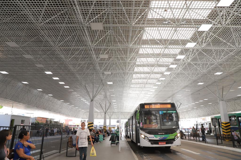 Mudança temporária em itinerários de ônibus visa minimizar impactos de obras na Rodovia Castello Branco