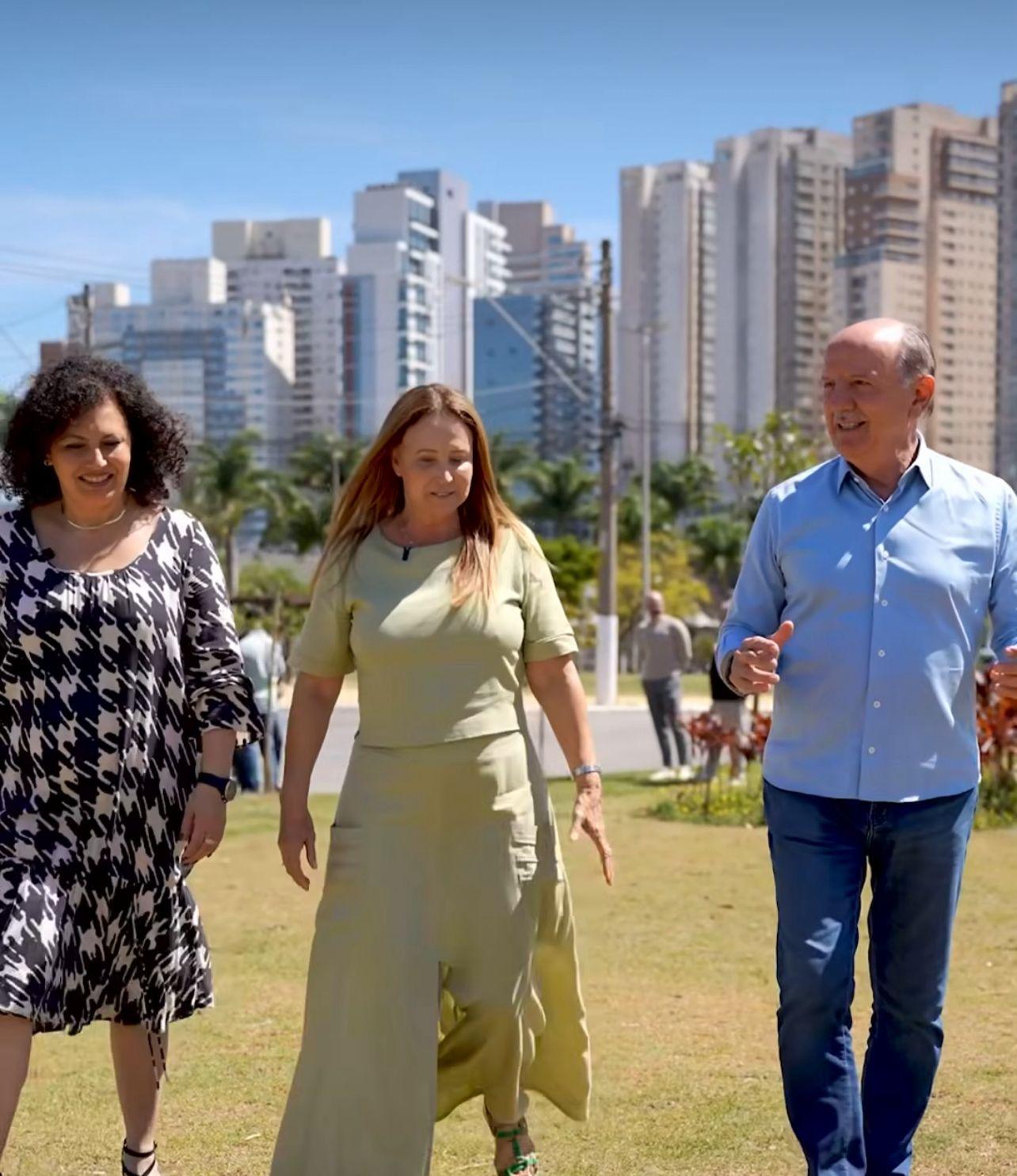 Ao lado da Primeira Dama, Damaris e da Vice-Prefeita, Doutora Cláudia, o Prefeito de Barueri, Beto Piteri, lançou o Novo Centro de Referência do Autismo