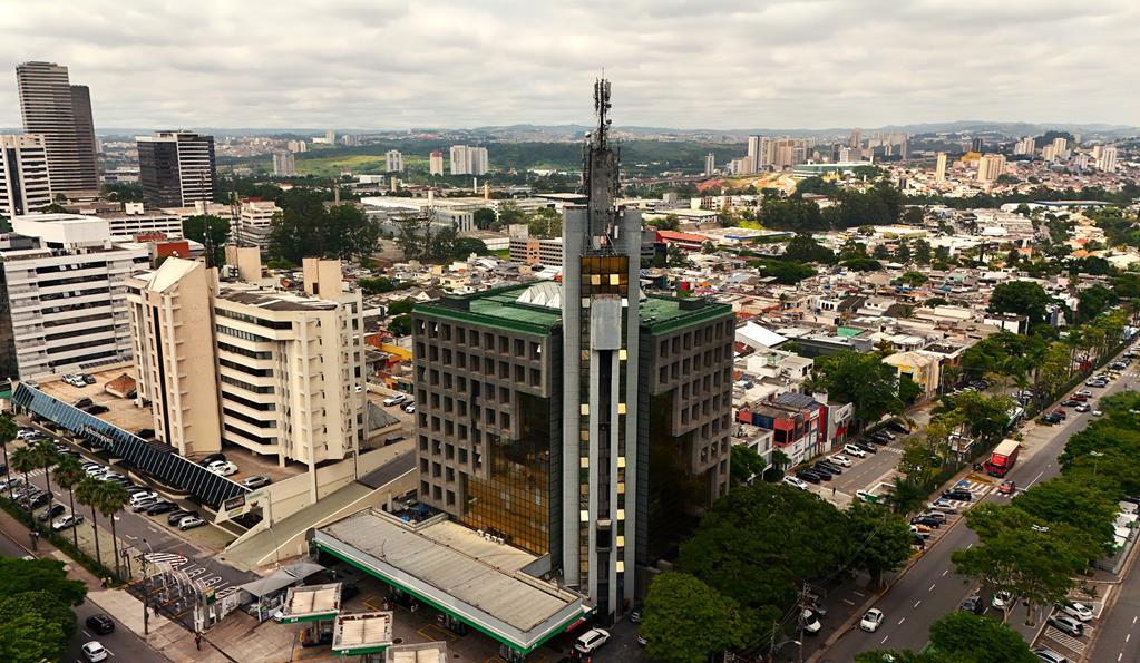 Barueri conquista 9º lugar no Ranking de Competitividade dos Municípios do CLP, superando grandes cidades brasileiras