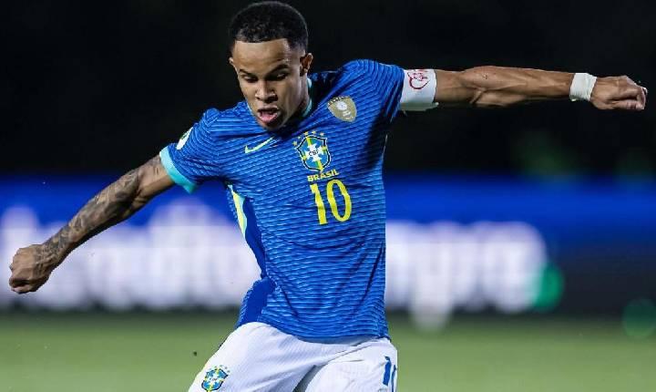 Jovem brasileiro surpreende ao deixar o país e ganhar projeção