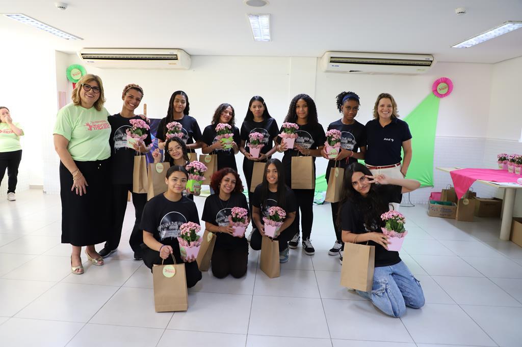 Girl Power! Barueri celebra o Dia da Menina com arte, poesia e empoderamento