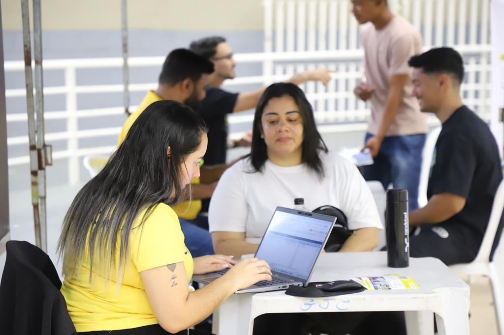 Mais de 650 vagas: Mutirão de Empregos em Barueri conecta candidatos e empresas no dia 14