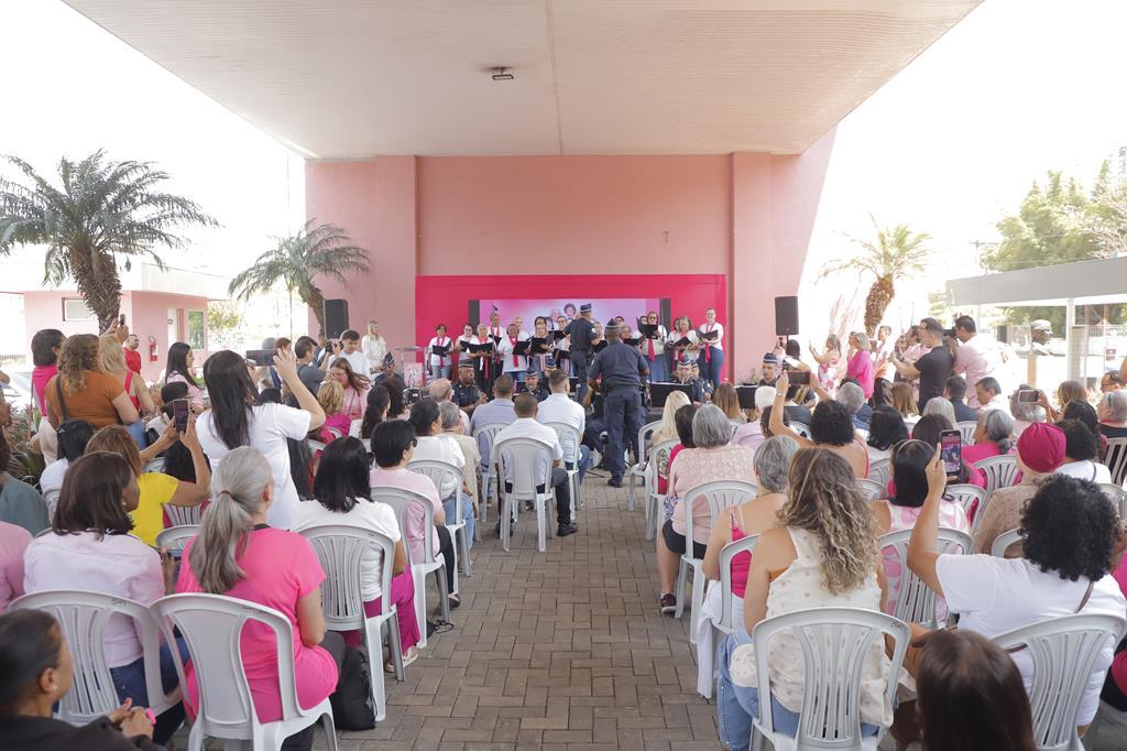 Outubro Rosa em Barueri lembra importância da conscientização e da rede de apoio