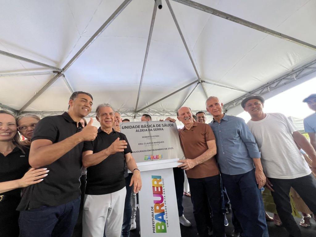 Acompanhado do Ex-prefeito Rubens Furlan, do Secretário de Saúde Milton Monti e diversas autoridades o Prefeito de Barueri Beto Piteri inaugurou a UBS da Aldeia da Serra