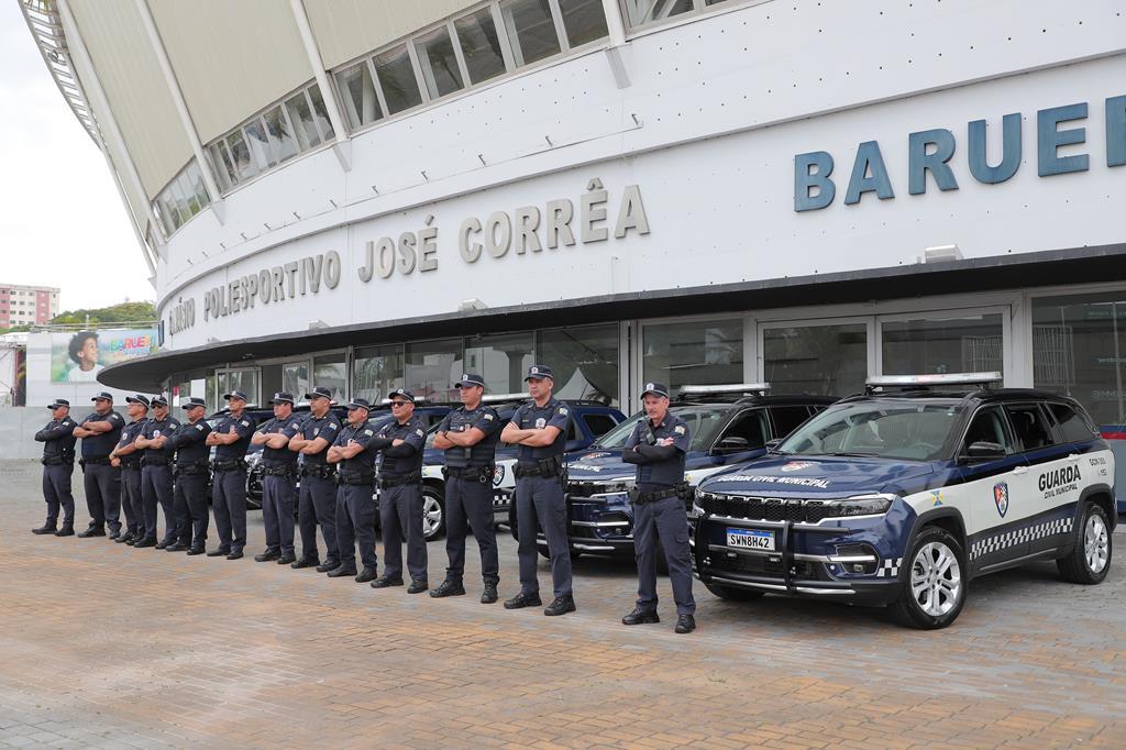 Operação Natal Mais Seguro: Blitz da Guarda Municipal reforça segurança em Barueri
