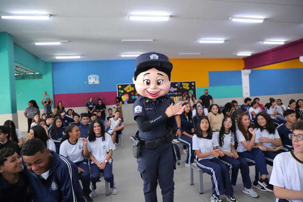 Programa de Ações Preventivas da Guarda Municipal chega à EMEF Rita de Jesus, no Parque Imperial