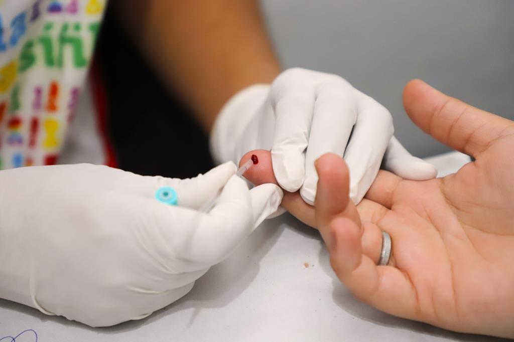 Barueri amplia acesso à saúde e reforça diagnóstico precoce com a Campanha Fique Sabendo 2025