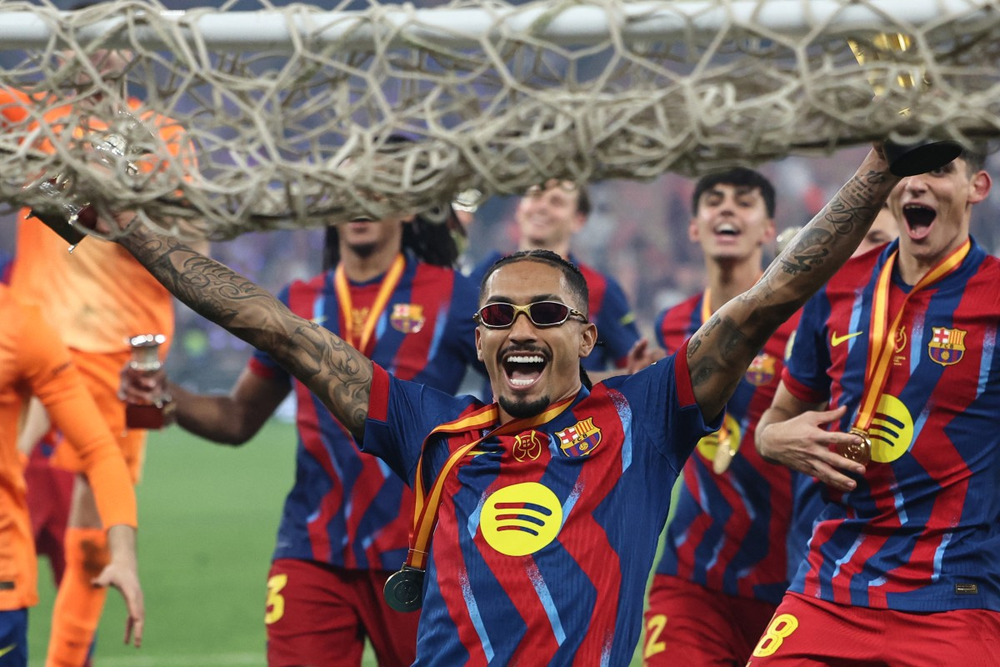 Jornais espanhóis exaltam Raphinha na decisão da Supercopa da Espanha: 