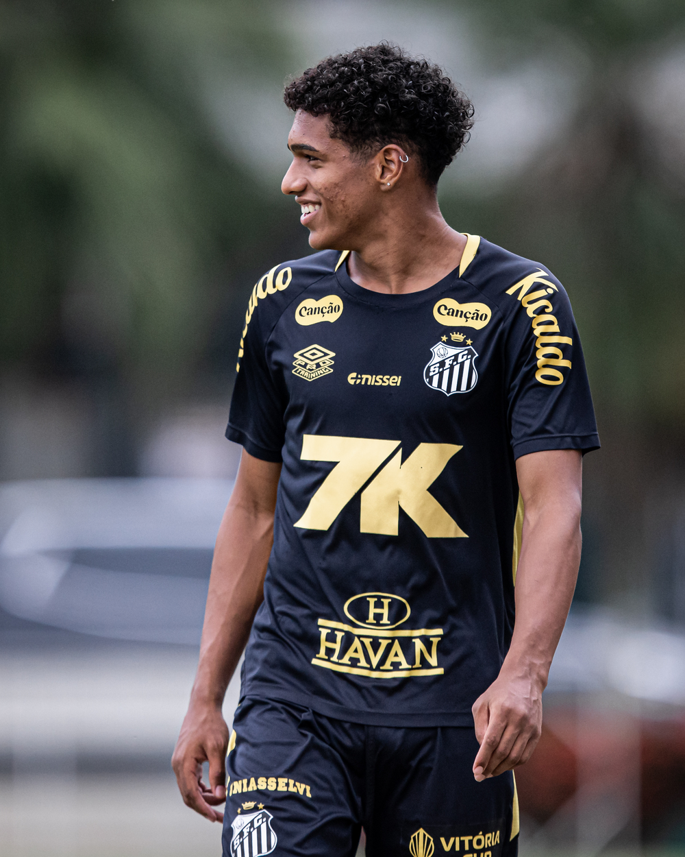 Santos aguarda proposta de R$ 94 milhões do Tottenham por Souza