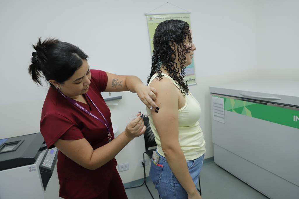 Barueri aplica 3.627 doses em estratégia especial de vacinação contra febre amarela e sarampo